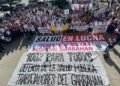 Los trabajadores del Hospital Garrahan marchan del Congreso a Plaza de Mayo en reclamo de mejoras salariales