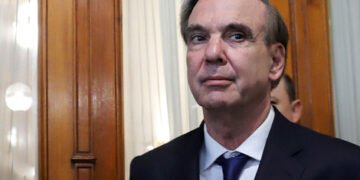 Pichetto: “Gobierno sin historia, jugando con lo irremediable”.