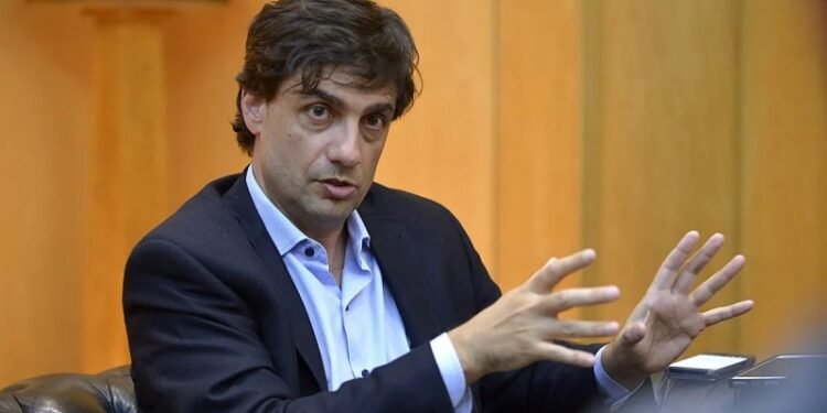 Hernán Lacunza: Análisis y apoyo oficial ante el dólar.