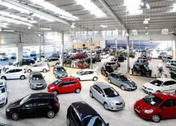 Aumentan mínimos impuesto a autos, motos, embarcaciones