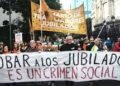 Jubilados en PAMI: Conferencia previa a marcha.