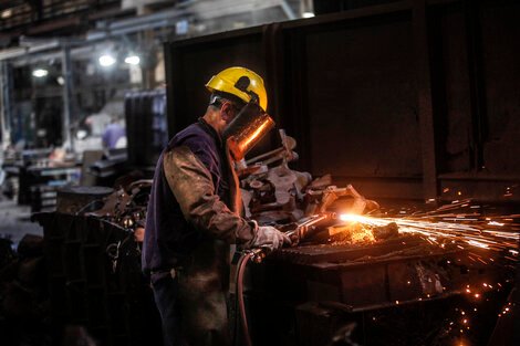 Agosto negro para la metalurgia: cae 2,3% y uso de capacidad en mínimo.