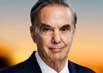 El show de Milei genera duras críticas de Pichetto.