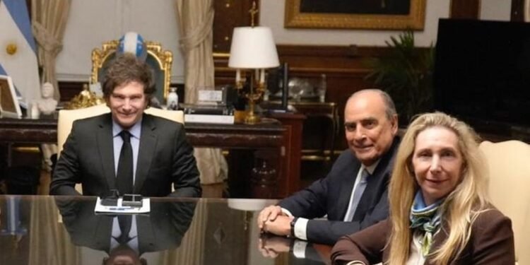 Milei: reestructuración completa del Gabinete tras las elecciones.