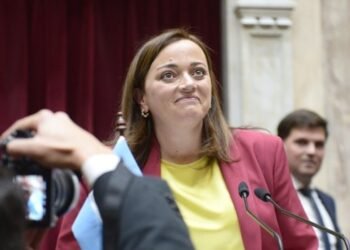 Pelea insólita: Lilia Lemoine y Cecilia Moreau.