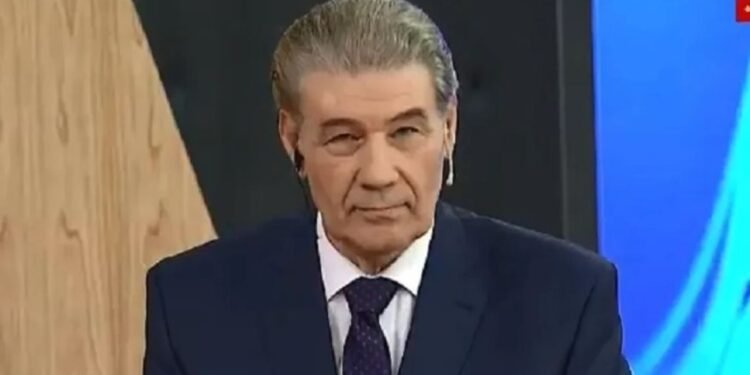 Victor Hugo en llamas: Fuerte crítica oficial