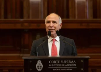 Presa política: Lorenzetti rechaza la definición para Cristina.