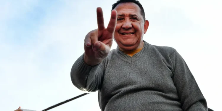 D’Elía le reclama a Kicillof una medida por la deuda.