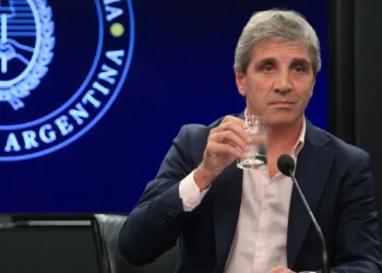 REPO, la excusa: Caputo dice que el déficit K era la deuda real.