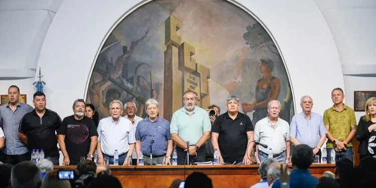 La central obrera frena la reforma laboral.