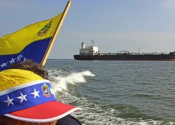 Petróleo, Política y el Declive Global.
