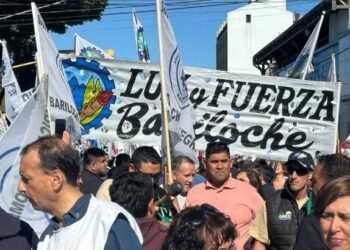Presión sindical para detener la reforma laboral.