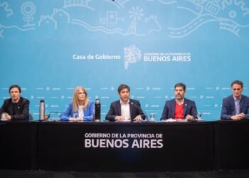 Un Ministro de Kicillof Acusa a Milei de ‘Robar’ y Reclama una Deuda de $22 Billones