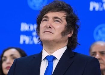 El Wall Street Journal critica la gestión de Javier Milei en medio de tensiones sociales