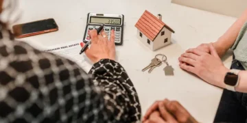 Donación vs. Sucesión: Guía completa para elegir el mejor método y proteger tu casa.