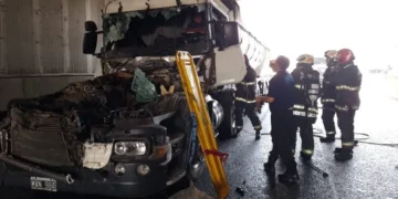 Accidente y vuelco en el Bajo Porteño