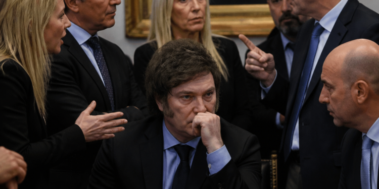 La Libertad Avanza: Un Análisis de la Divisoria Interna en el Gabinete de Javier Milei