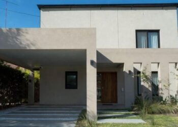 El arquitecto que remodeló la casa de Adorni reveló un contacto previo a su declaración