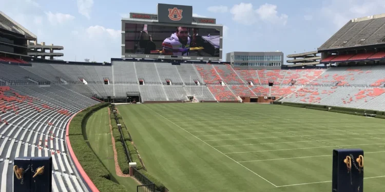 El estadio Jordan-Hare de Auburn acoge un partido histórico: Argentina vs Islandia