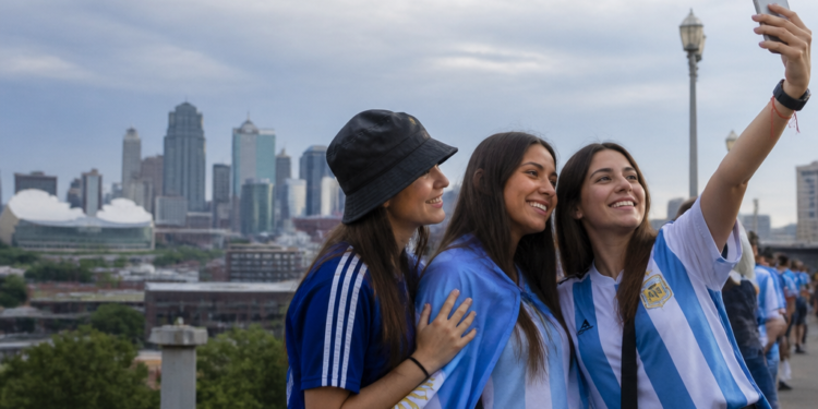 La calma y la expectativa marcan el inicio del Mundial 2026 en Kansas