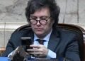 Día del Periodista: Tributos a la Prensa y Críticas de Milei