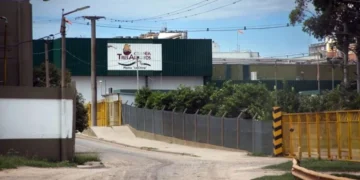 Granja Tres Arroyos busca reabrir una planta en Entre Ríos mientras negocia una deuda de US$350 millones