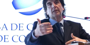 Melconian alerta sobre la crisis económica que afecta al 50% de la población