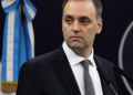 El fiscal analiza los ingresos de Manuel Adorni desde 2002 y la controversia por la herencia paterna