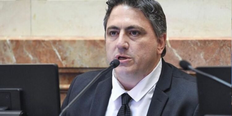 Un exlegislador desafía a Milei e Insfrán a suprimir las retenciones en Formosa