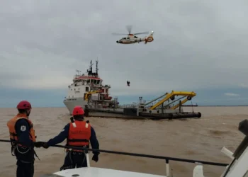 Descubren el cuerpo del segundo pescador desaparecido en el Río de la Plata: a 20 km de la costa