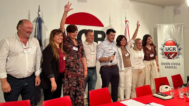 Leonel Chiarella y Hernán Rossi lideran un encuentro de la UCR para impulsar una alternativa nacional