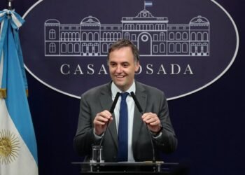 La renuncia de Adorni abre camino a nuevos proyectos en el Congreso