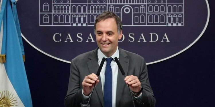 La renuncia de Adorni abre camino a nuevos proyectos en el Congreso