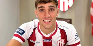 Futbolista de 22 años sufre un ACV isquémico y su situación es crítica