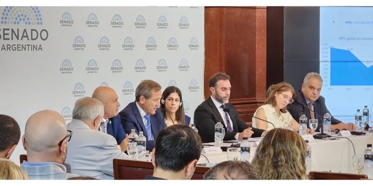 Consolidación fiscal y señales industriales: el Gobierno busca anclar la estabilidad para traccionar la reactivación