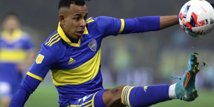 Sebastián Villa se incorpora a Boca tras la revisión médica y firmará contrato