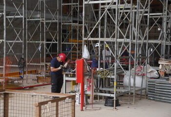 En los 4 primeros meses, hay 5.654 empresas menos y se desvincularon 43.680 trabajadores