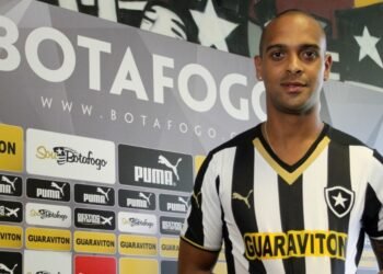 Tragedia en Brasil: falleció un ex futbolista del Botafogo tras el colapso de un muro en un temporal en Río de Janeiro