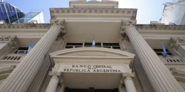 Caída de reservas del BCRA por pago al FMI: se descendió de los USD 49.000 millones