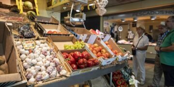 La inflación de agosto: aumentos en servicios y tendencias a la baja en alimentos