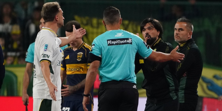 Ferro se impuso 1-0 sobre All Boys en un intenso encuentro: decisiones arbitrales polémicas marcan el partido