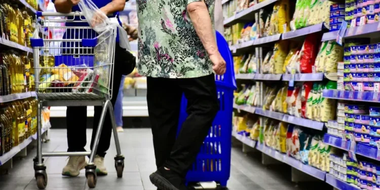 La inflación de julio se ubicó en 2,1% y suma un 33,8% en el último año