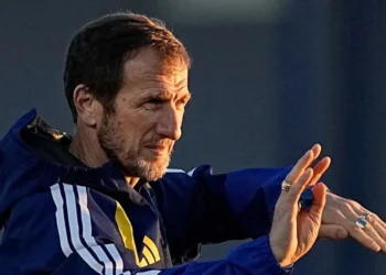 El dilema estratégico de Arruabarrena en Boca: cómo equilibrar las exigencias ante Platense sin frenar el impulso