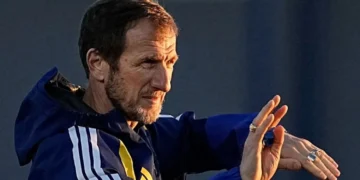 El dilema estratégico de Arruabarrena en Boca: cómo equilibrar las exigencias ante Platense sin frenar el impulso