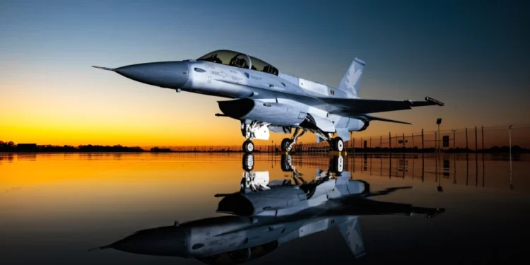 El Gobierno amplía la confidencialidad sobre el programa de cazas F-16