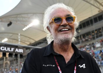 Flavio Briatore evita pronunciarse sobre el futuro de Franco Colapinto