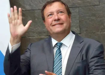 El gobernador de Río Negro se pronuncia a favor de Javier Milei y propone suprimir las PASO