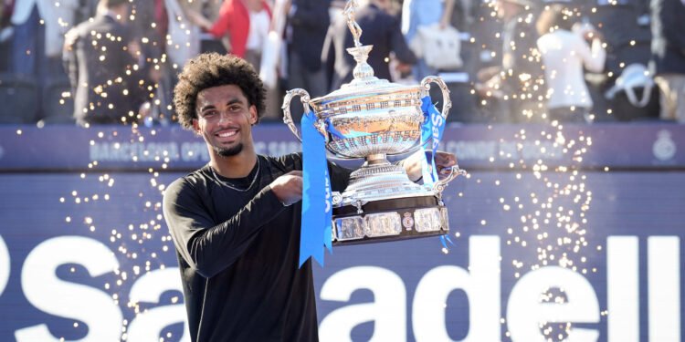 Arthur Fils, la nueva esperanza del tenis francés, conquista su primer Masters 1000 en Cincinnati