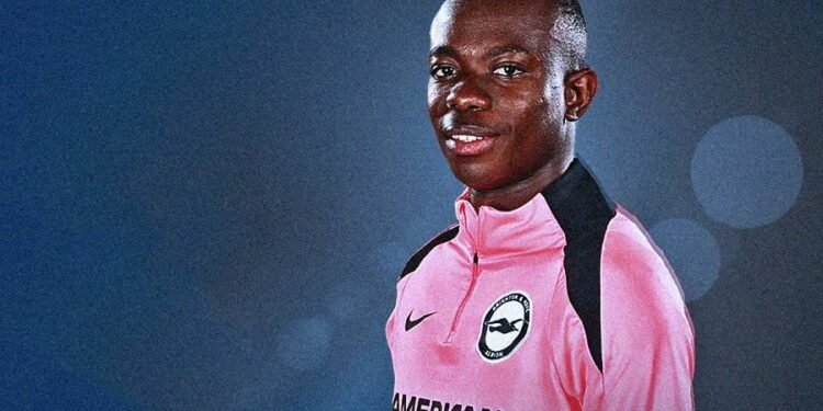 Malick Yalcouyé, el joven que sorprendió a todos al anotar un gol al Dibu Martínez