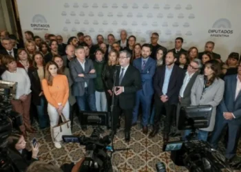 La oposición intensifica su estrategia contra Javier Milei en Diputados
